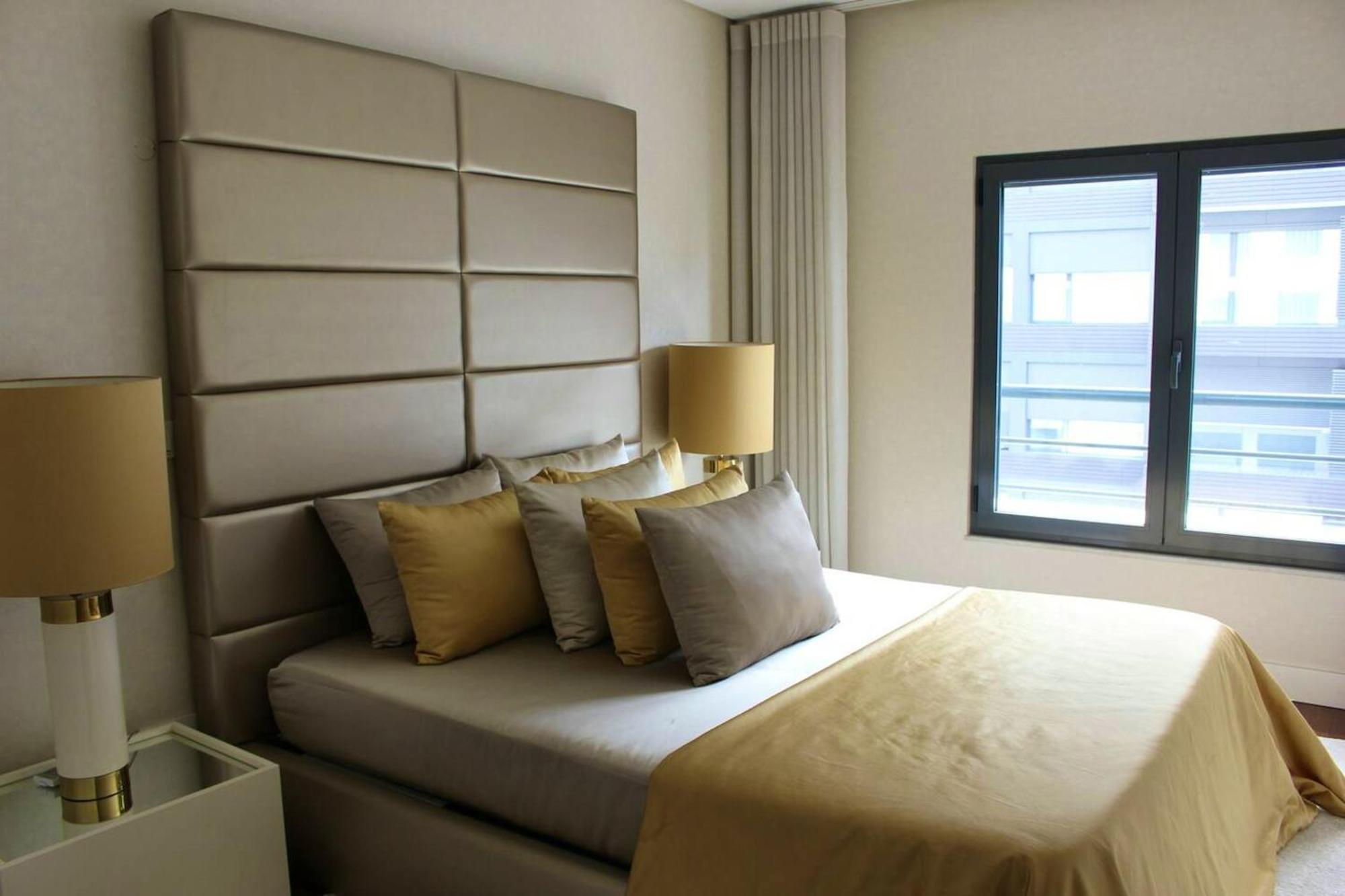 2 Bedrooms With Shared Pool And Wifi At * Lissabon