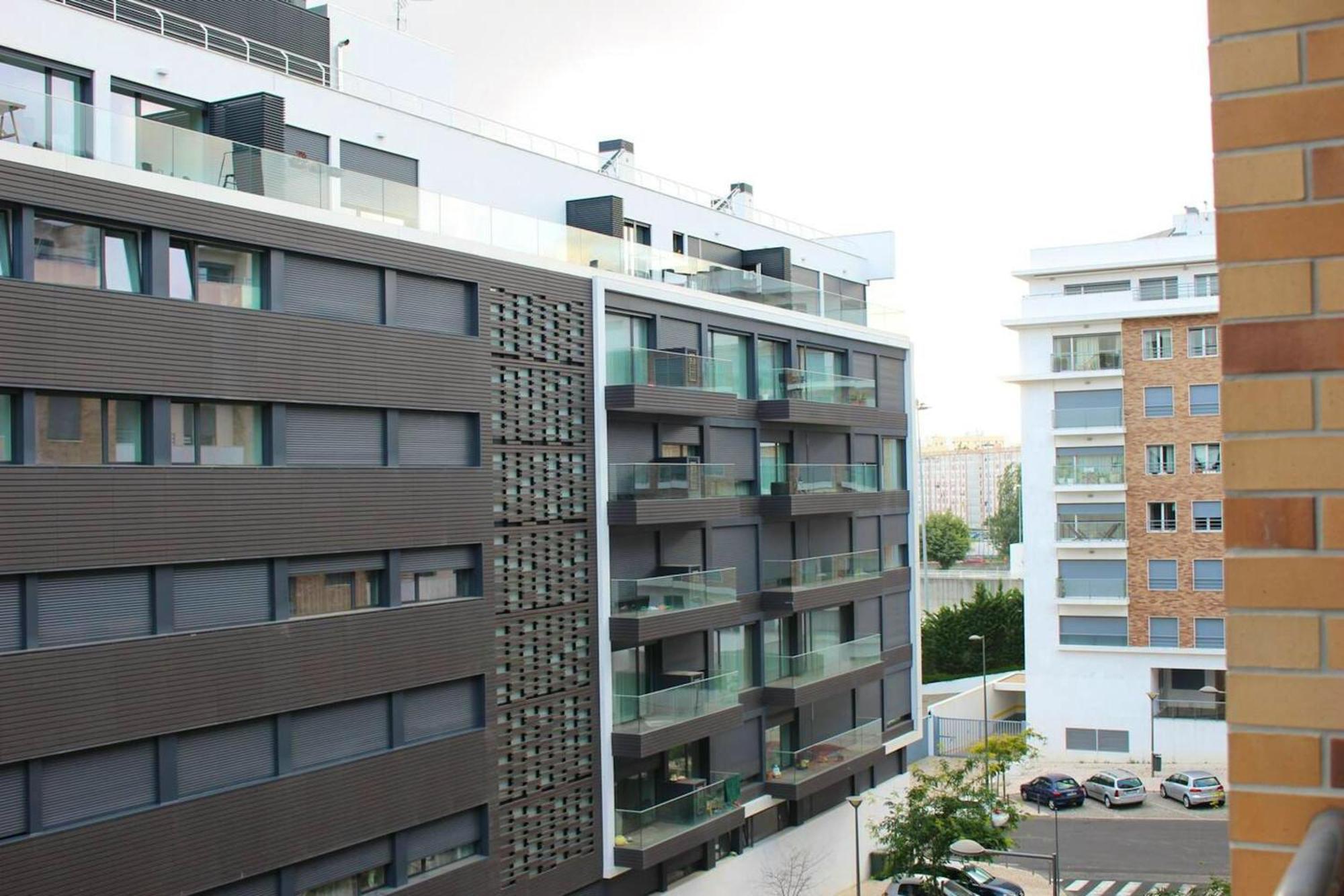 2 Bedrooms With Shared Pool And Wifi At *